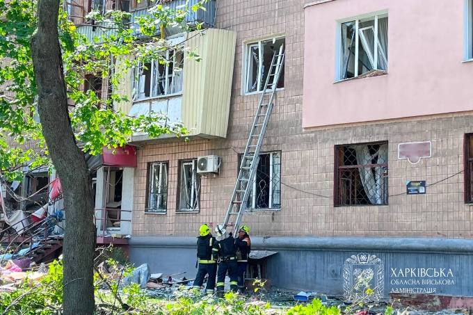 Новини Харкова: 2 загиблих і 23 постраждалих після ракетного удару